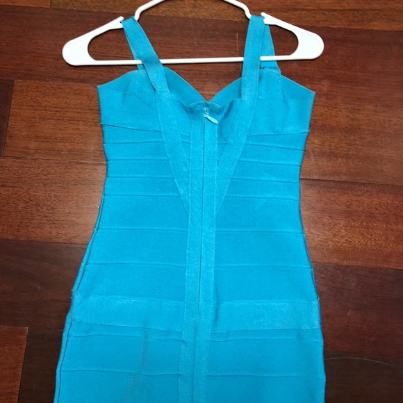 Turquoise bandage dress - Picture 3 of 3